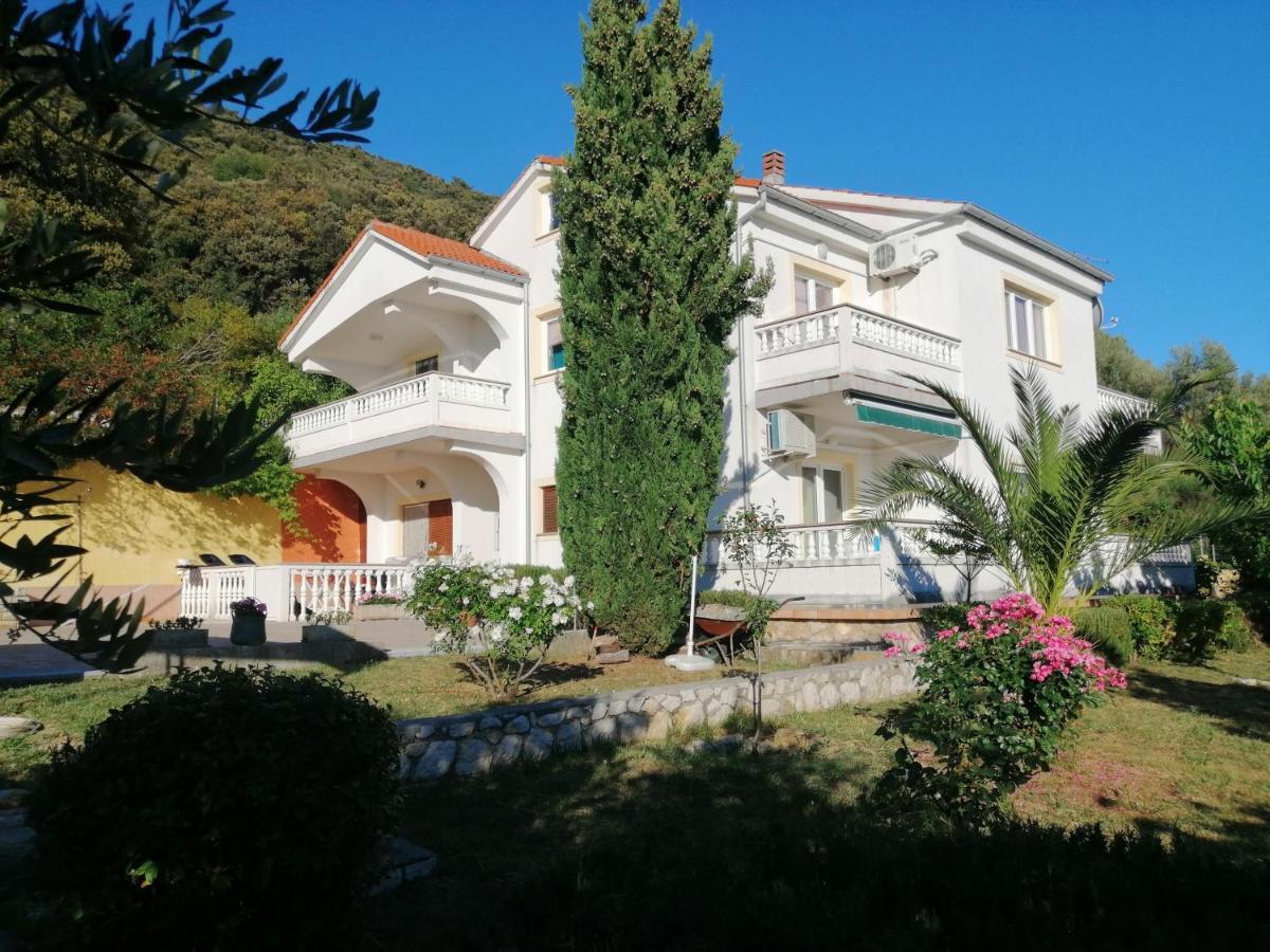 Apartments Fafandjel Rab Town Buitenkant foto