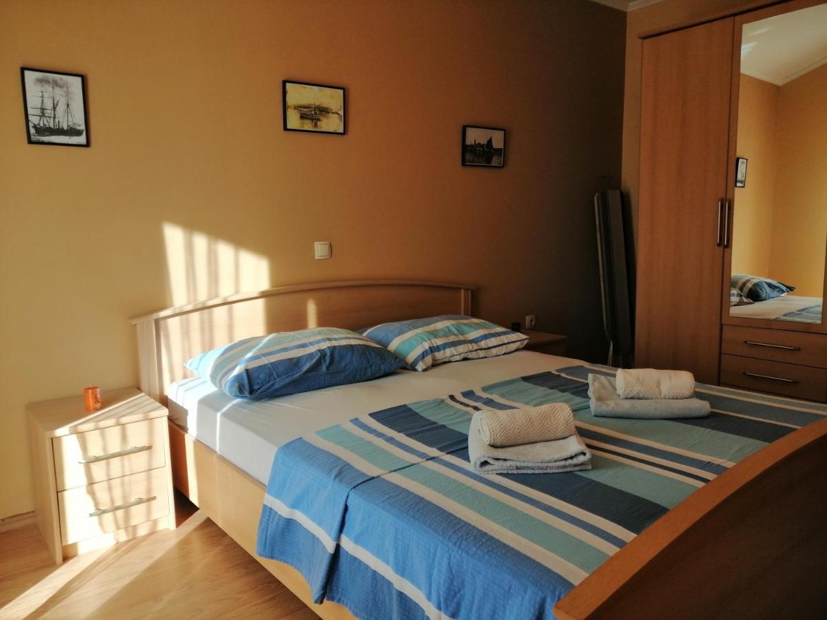 Apartments Fafandjel Rab Town Buitenkant foto