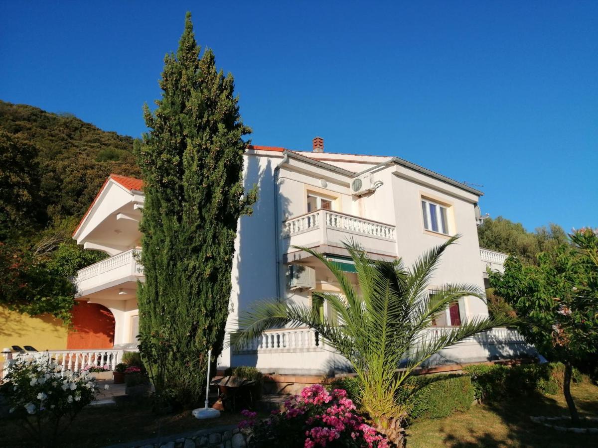 Apartments Fafandjel Rab Town Buitenkant foto